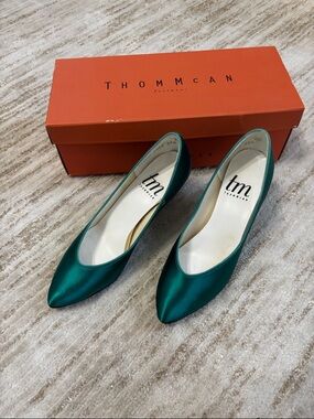 Vintage Dyed Teal Thom McAn Satin Pointed-Toe Heels Size 6 Formal Chic 90s